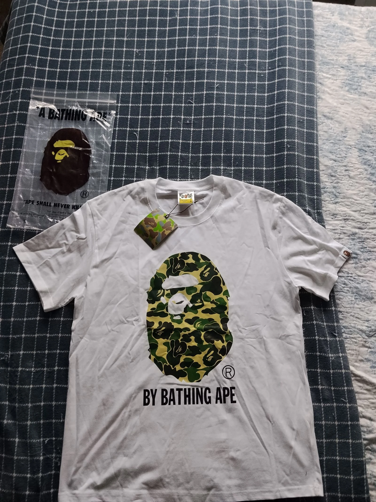 Camiseta BAPE verde talla L